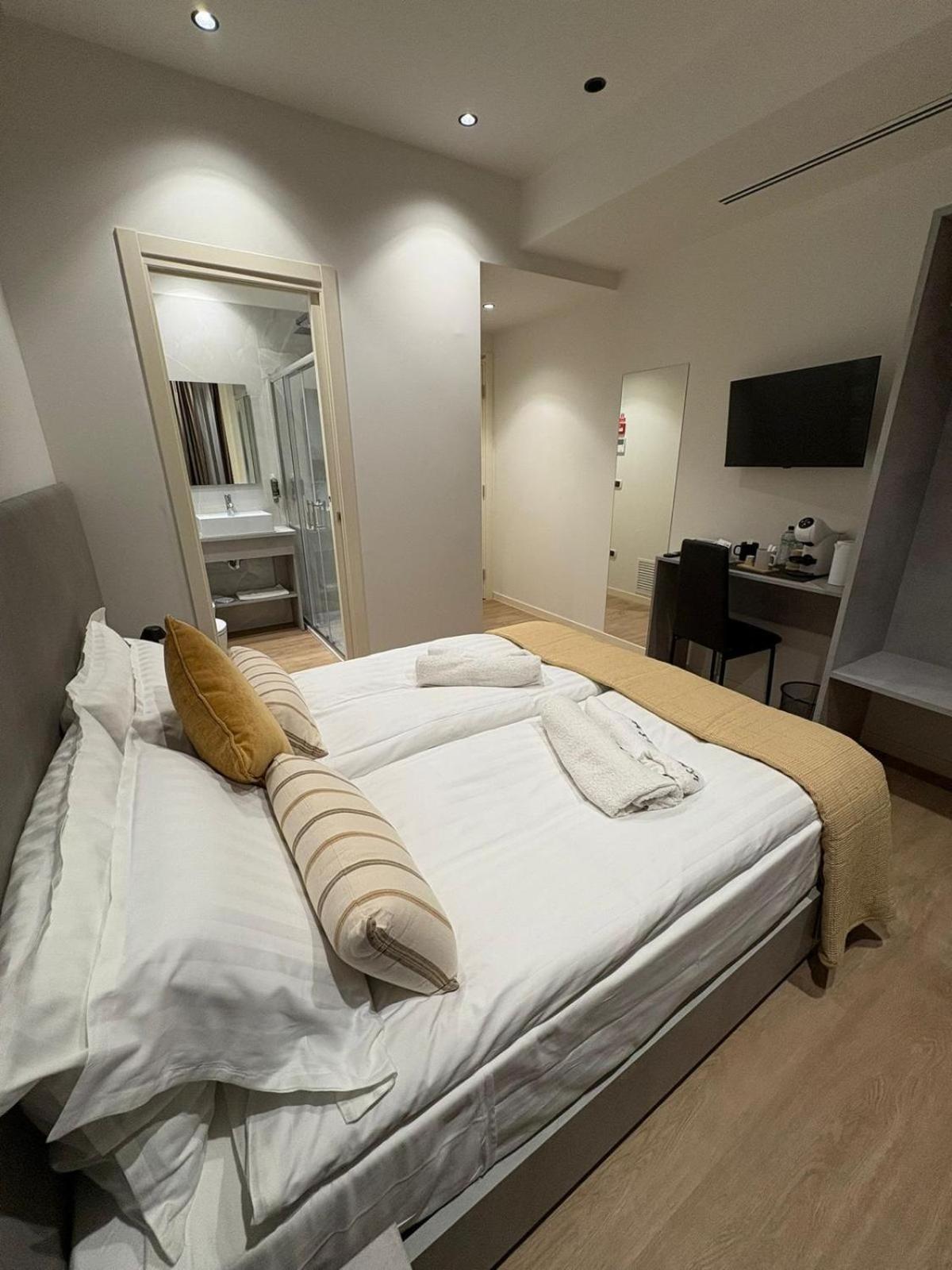 Hotel Labienbi' Cosenza Esterno foto